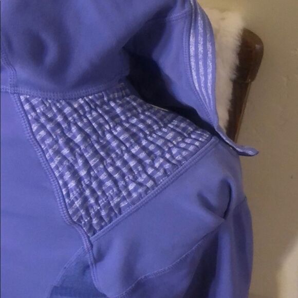 Lululemon 1/2 zip jacket 6 (1899) - Picture 7 of 8